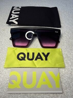Quay Unisex HINDSIGHT Shield Sunglasses Black Frame Purple Lens